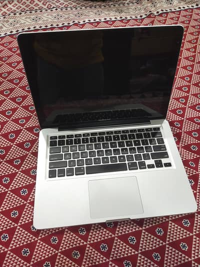 Apple MacBook pro 2012 Mac ois 8Gb 500Gb rom 2K display