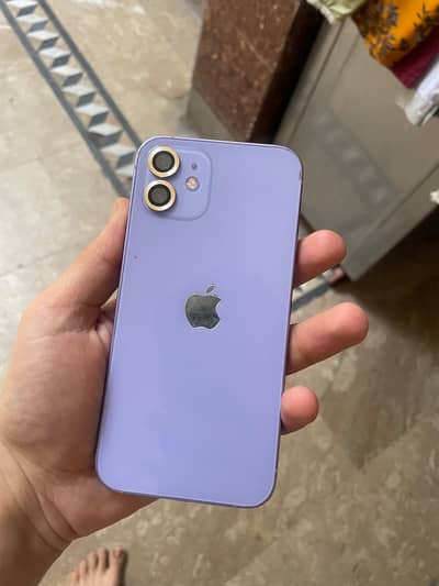 Apple iPhone 12