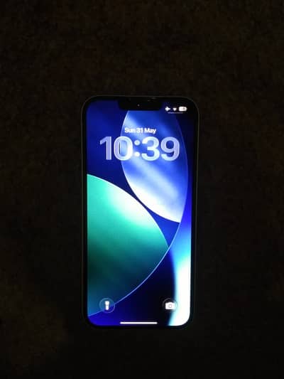 Apple iPhone 13