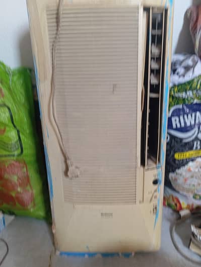 National window Ac