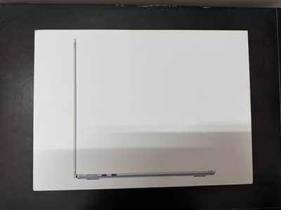 MacBook Air M4 – 16GB RAM / 256GB SSD | Sky Blue | Box Pack