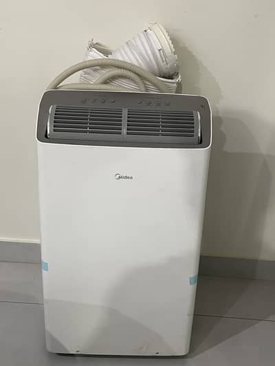 Portable Midea AC