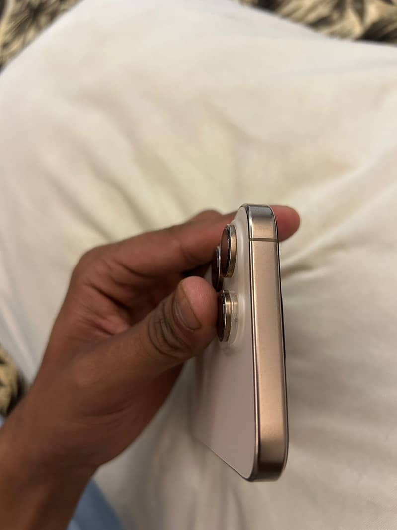 iPhone 16 Pro Max 0