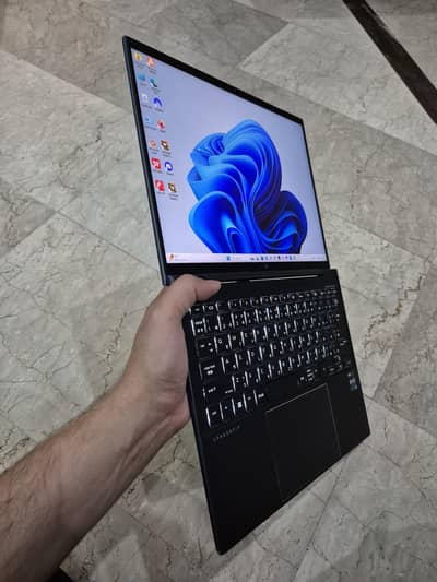 HP Dragonfly Premium Laptop