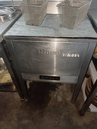 32 L fryer for sale