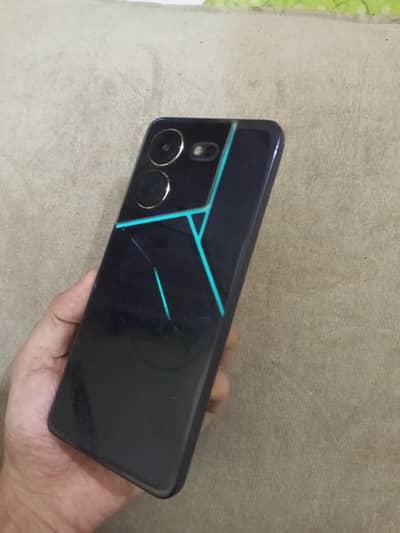 Tecno pova 5 pro 5g