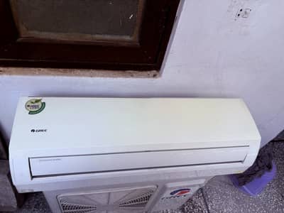 Gree 1.5 Ton Split AC (18000 BTU) – Excellent Cooling Condition