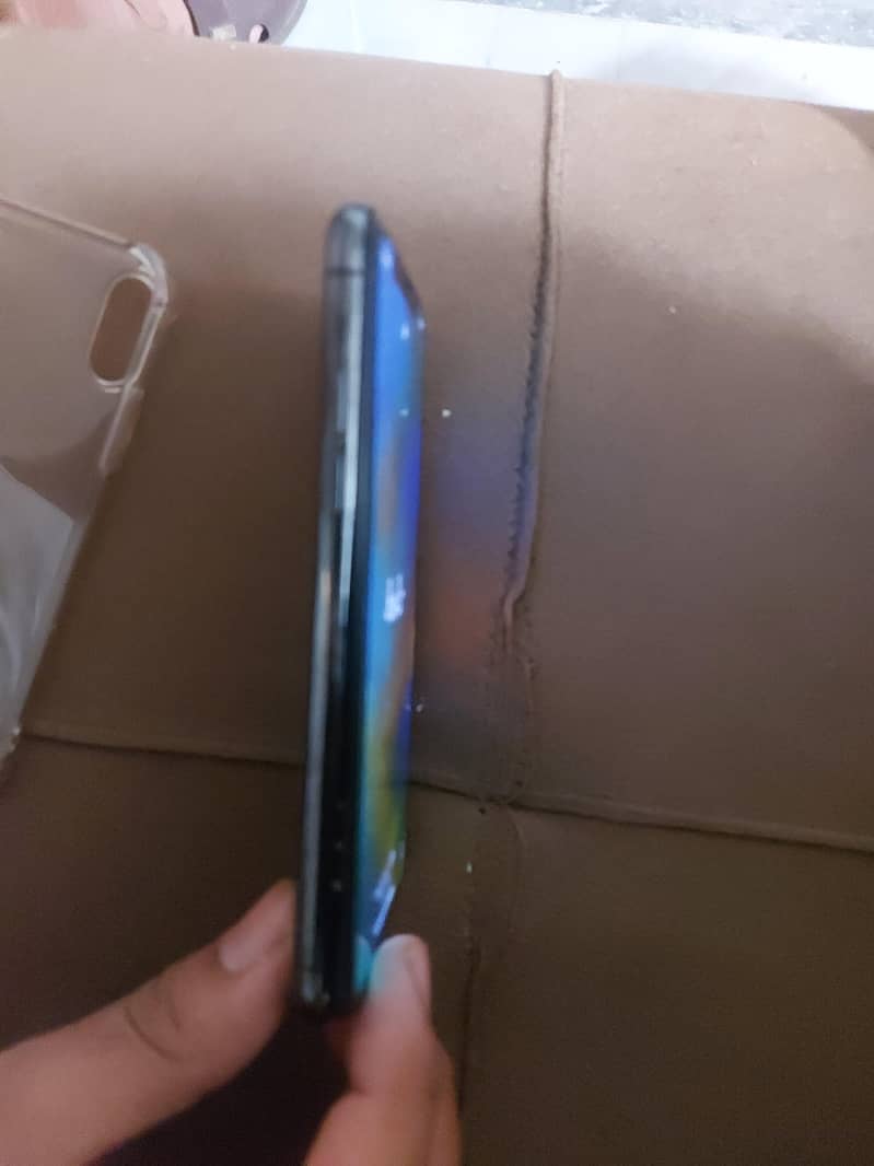 Apple iPhone X 3