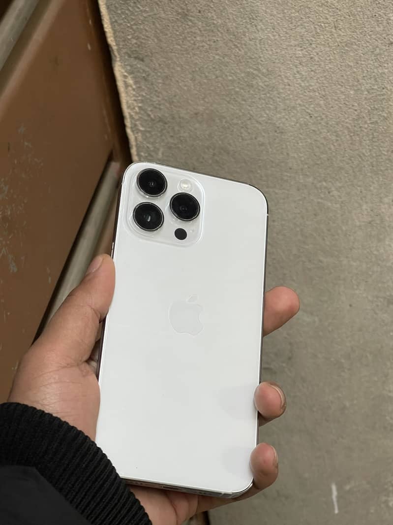 iPhone 0