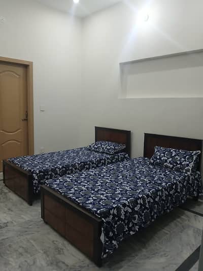 sami furnished room available for batchlers