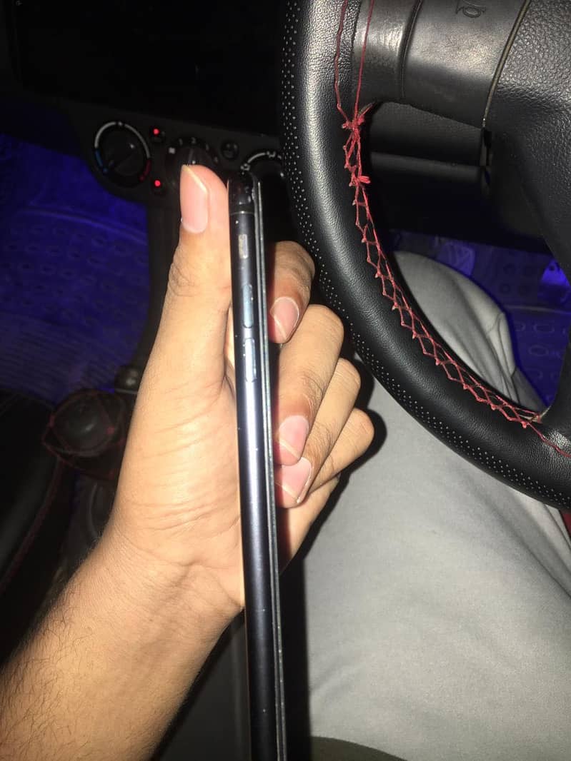 Apple iPhone 7 Plus 3