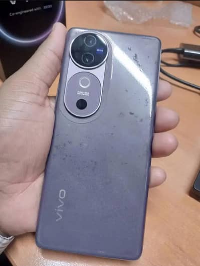 Vivo V40 5G 12GB 256GB 10 by 10 condition Complete Accessories