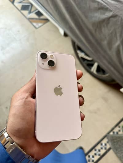 Apple iPhone 13