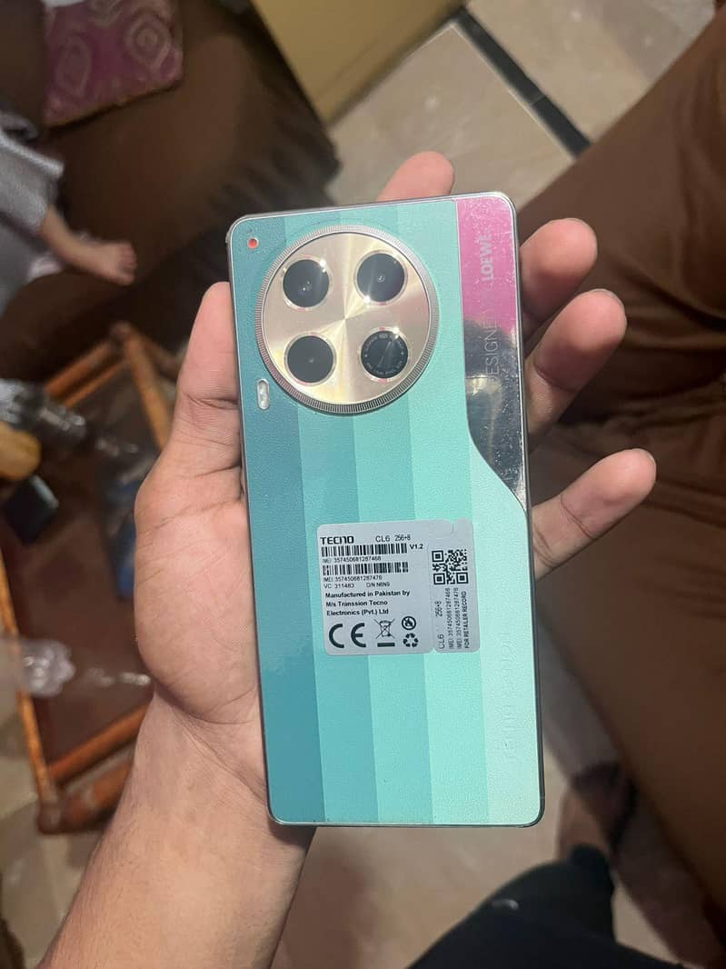 Tecno CAMON 30 0