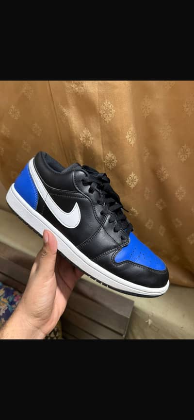 Nike air jordan 1 low Black royal toe us9
