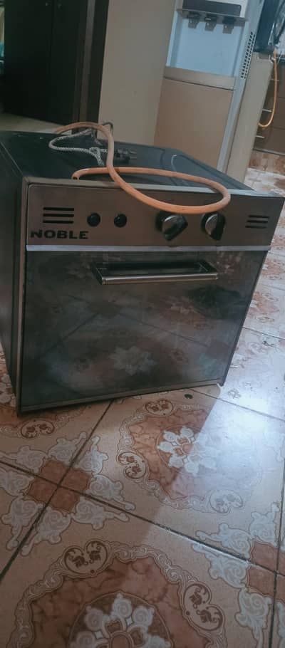 baking oven nice and good condition