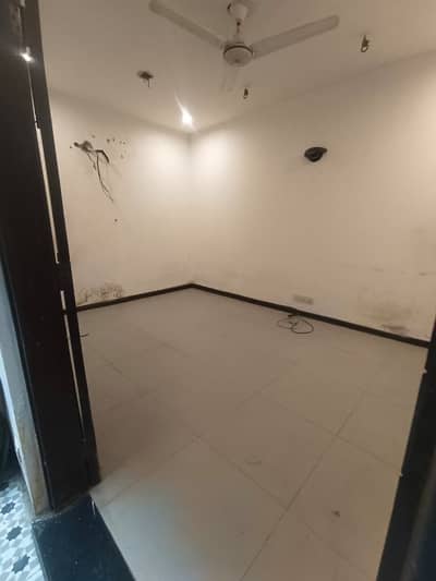 Prime Location 100 Yards Bungalow For Sale DHA Phase 8