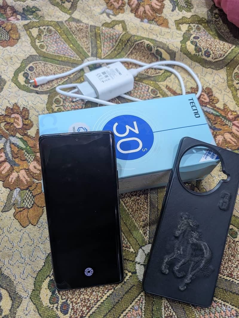 Tecno CAMON 30S 2
