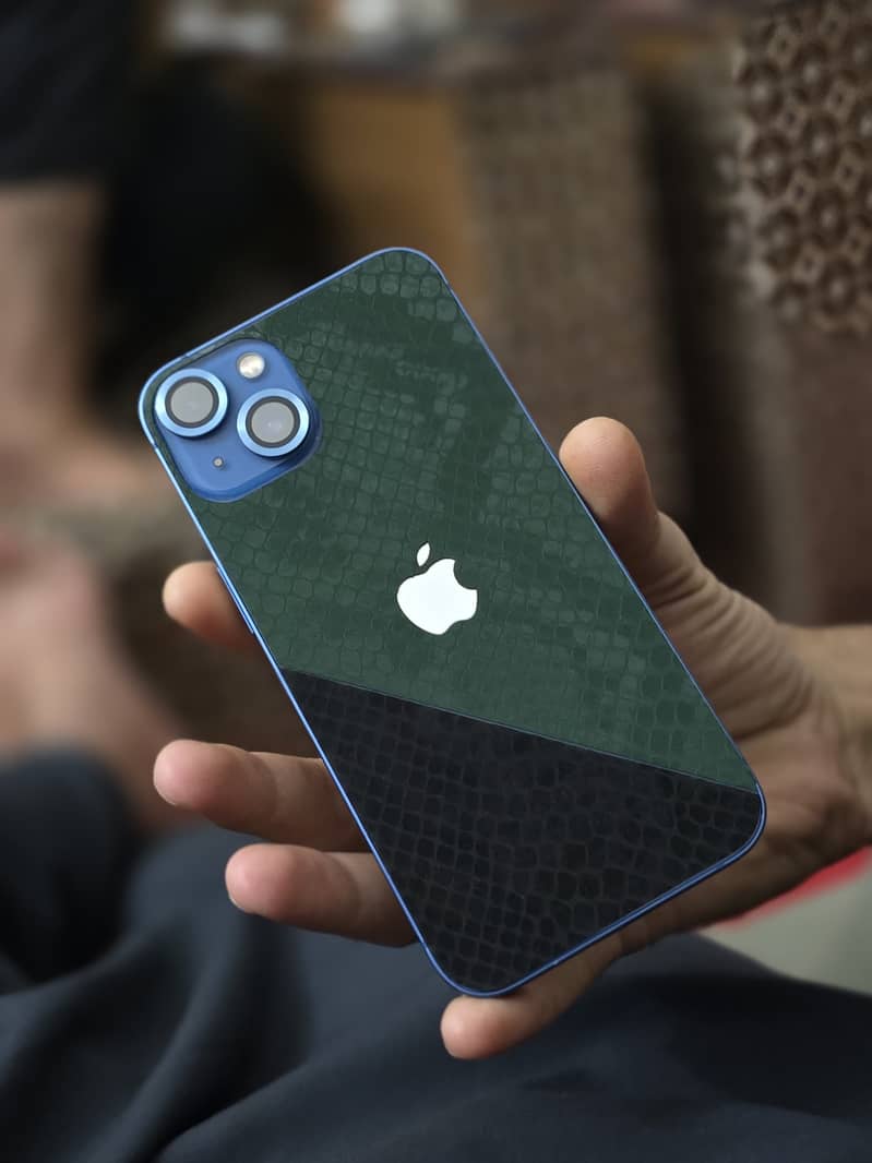 Apple iPhone 13 3