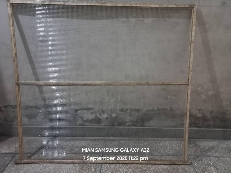 Frames , cages 1