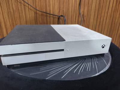 Xbox One S In Best Conditions With Games Gta5, fifa & more