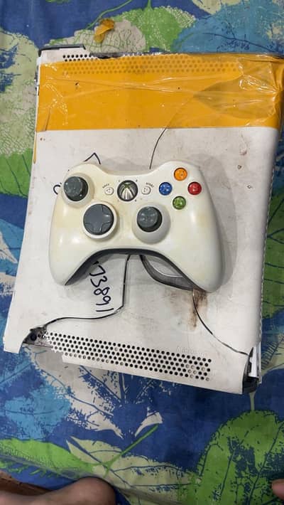 Xbox with 1 wireless remote x box need repair