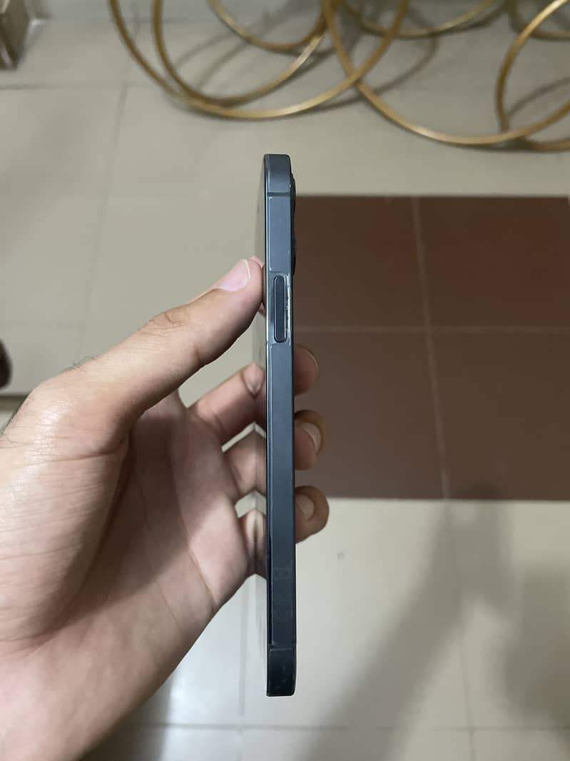 Apple iPhone 12 Pro 7