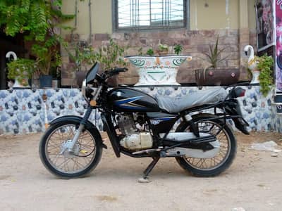 Suzuki GS 150 Model 2013 Karachi. 0/3/4/6/2/2/0/4/6/0/3