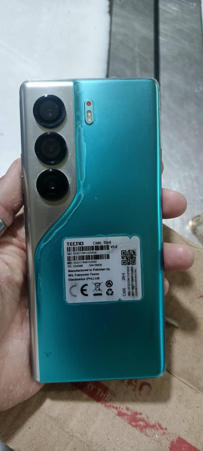 Tecno CAMON 40 Pro 6