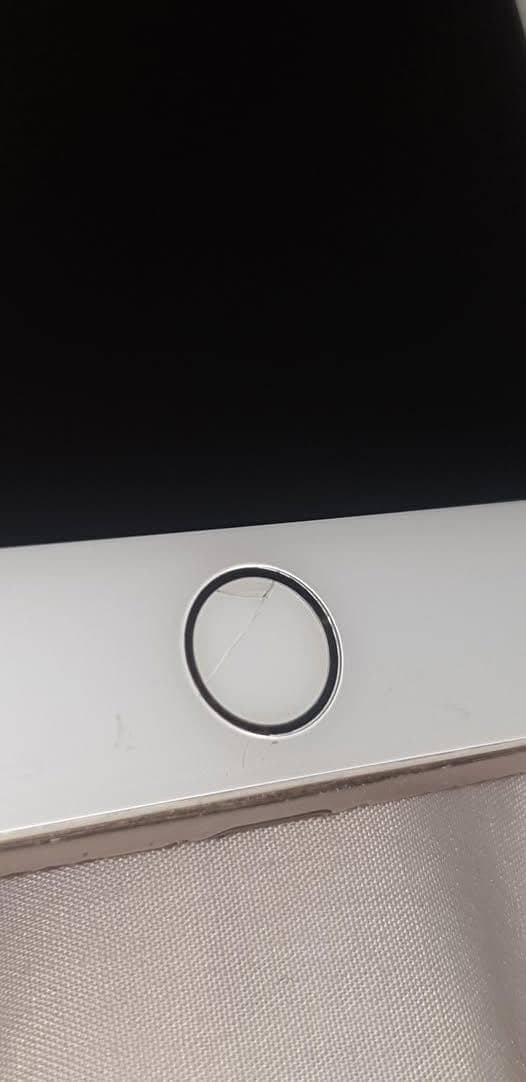 Apple iPhone 8 Plus 9