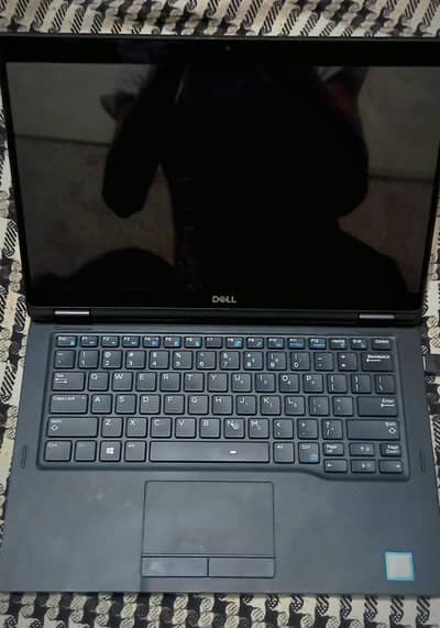 Dell latitude 7390 2 in 1 360 10/10 Condition