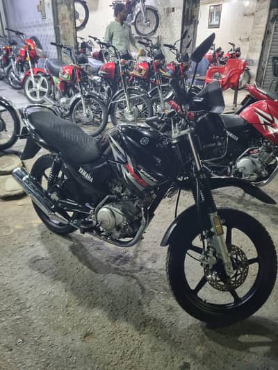YAMAHA YBR 125G (2016)