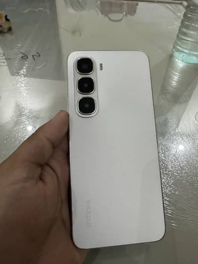 Infinix Hot 60i