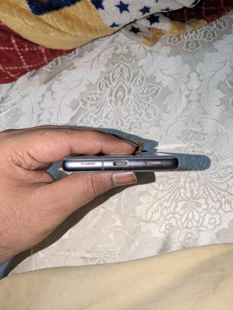 Google Pixel 7a 3