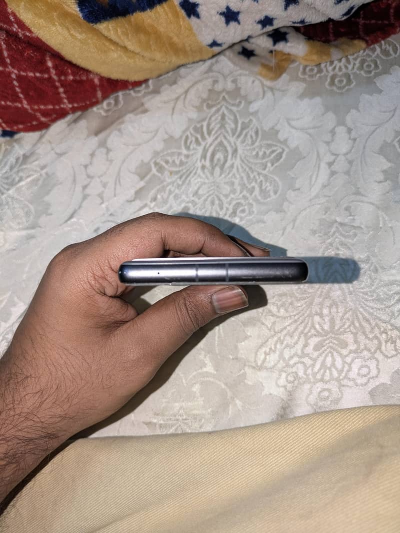 Google Pixel 7a 4