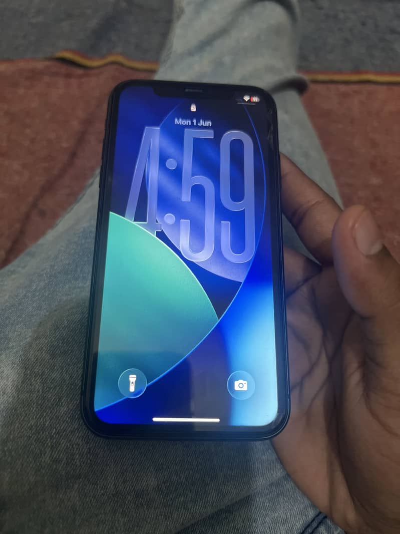 Apple iPhone 11 3