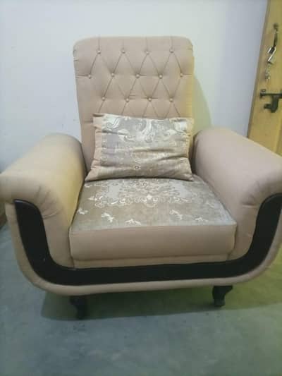 5-Seater Light Grey Sofa Set for Sale – Excellent Condition