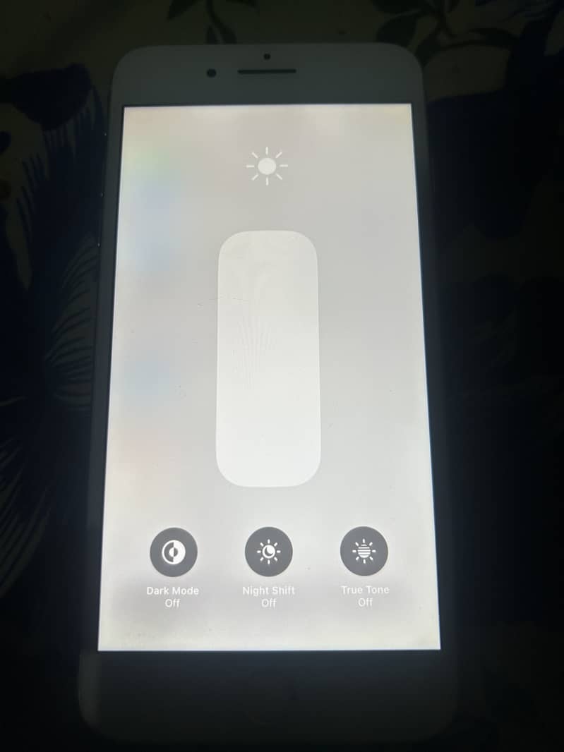 Apple iPhone 8 Plus 4