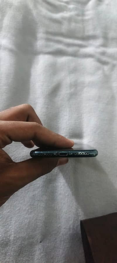 Apple iPhone 7