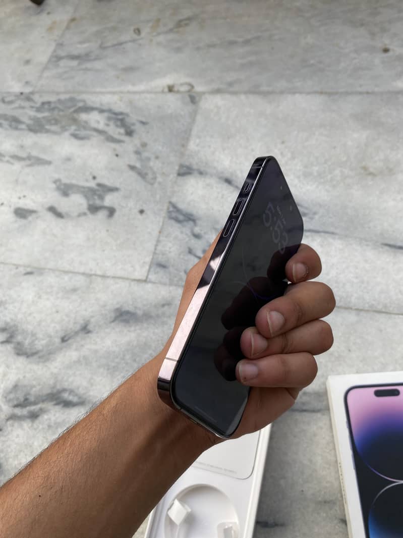 iPhone 14 Pro 4
