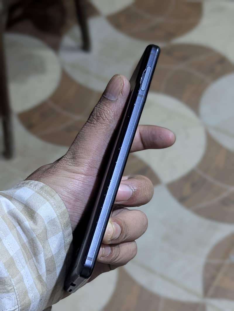 Sharp Aquos Sense 2