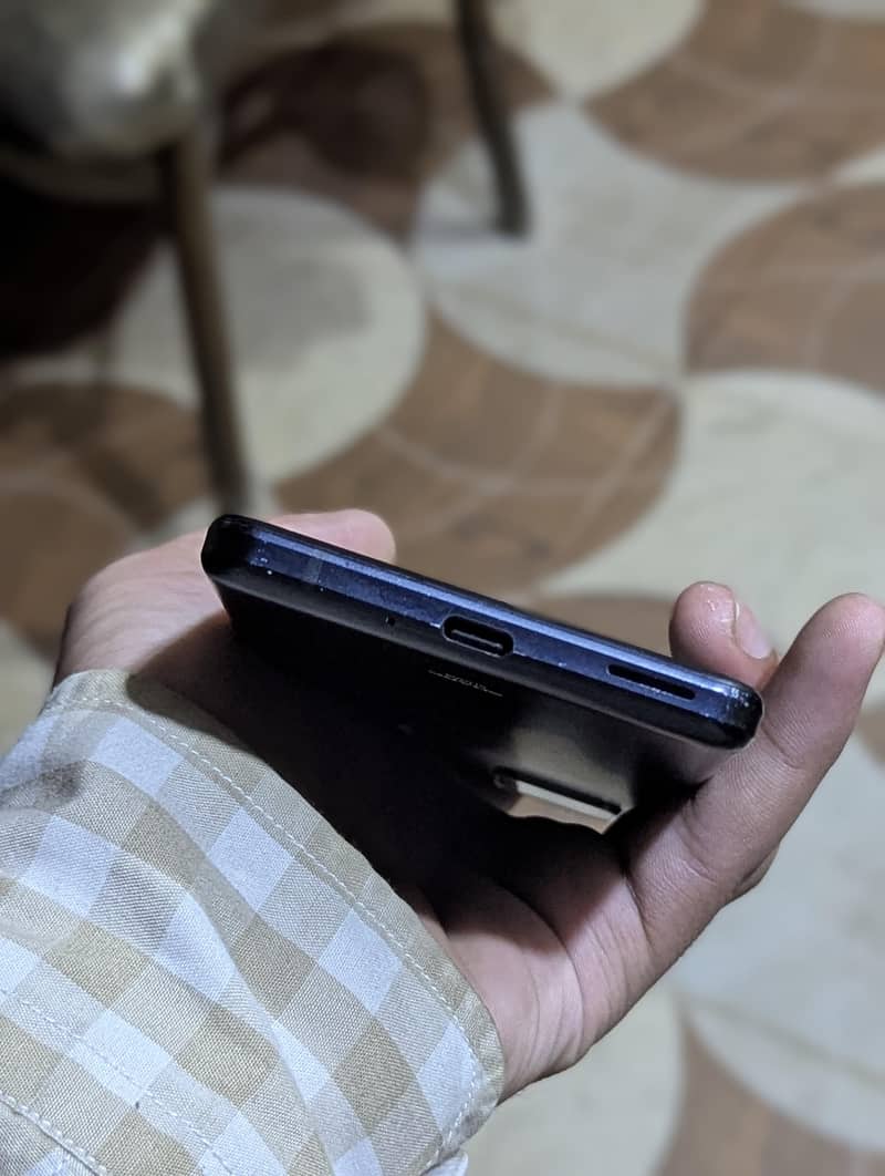 Sharp Aquos Sense 3