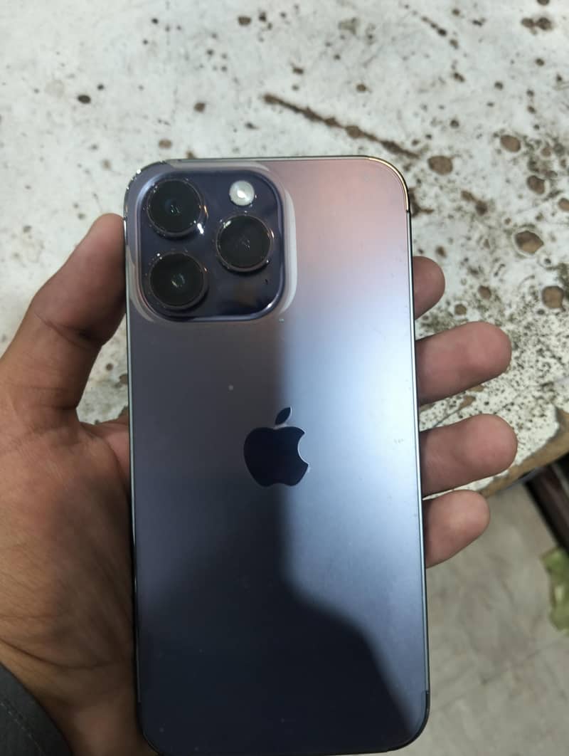 iPhone 14 Pro Max 2