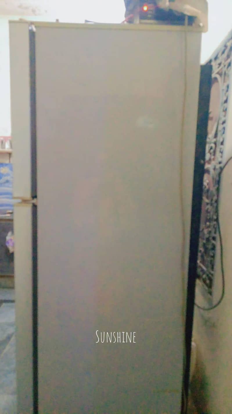 Refrigerator 0