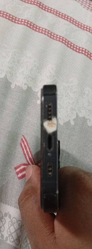 Apple iPhone 14 Pro 4