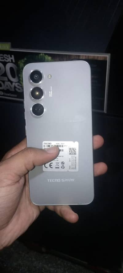 Tecno Spark 40 pro