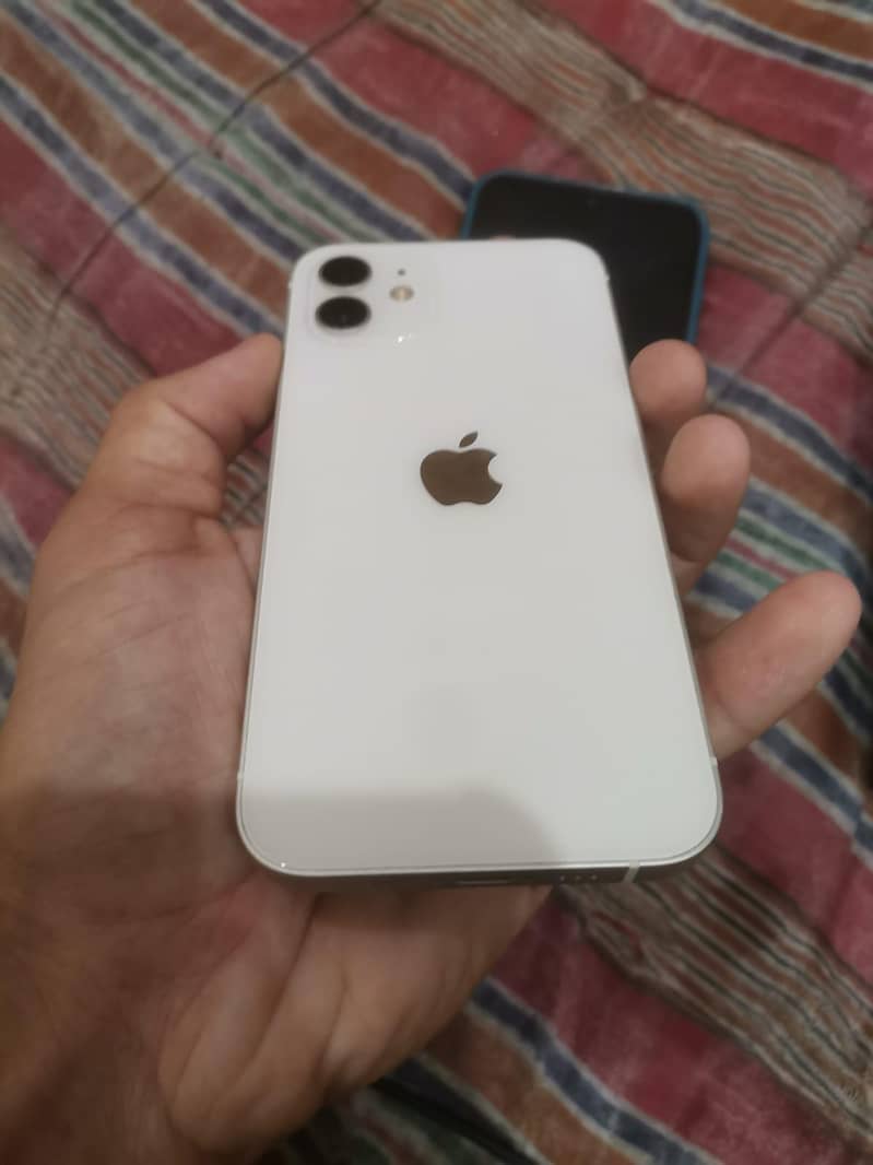 Apple iPhone 12 0