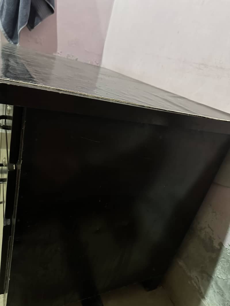 Iron table 1
