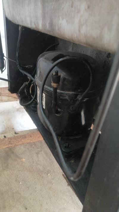 urgent for sale Haier mini frig