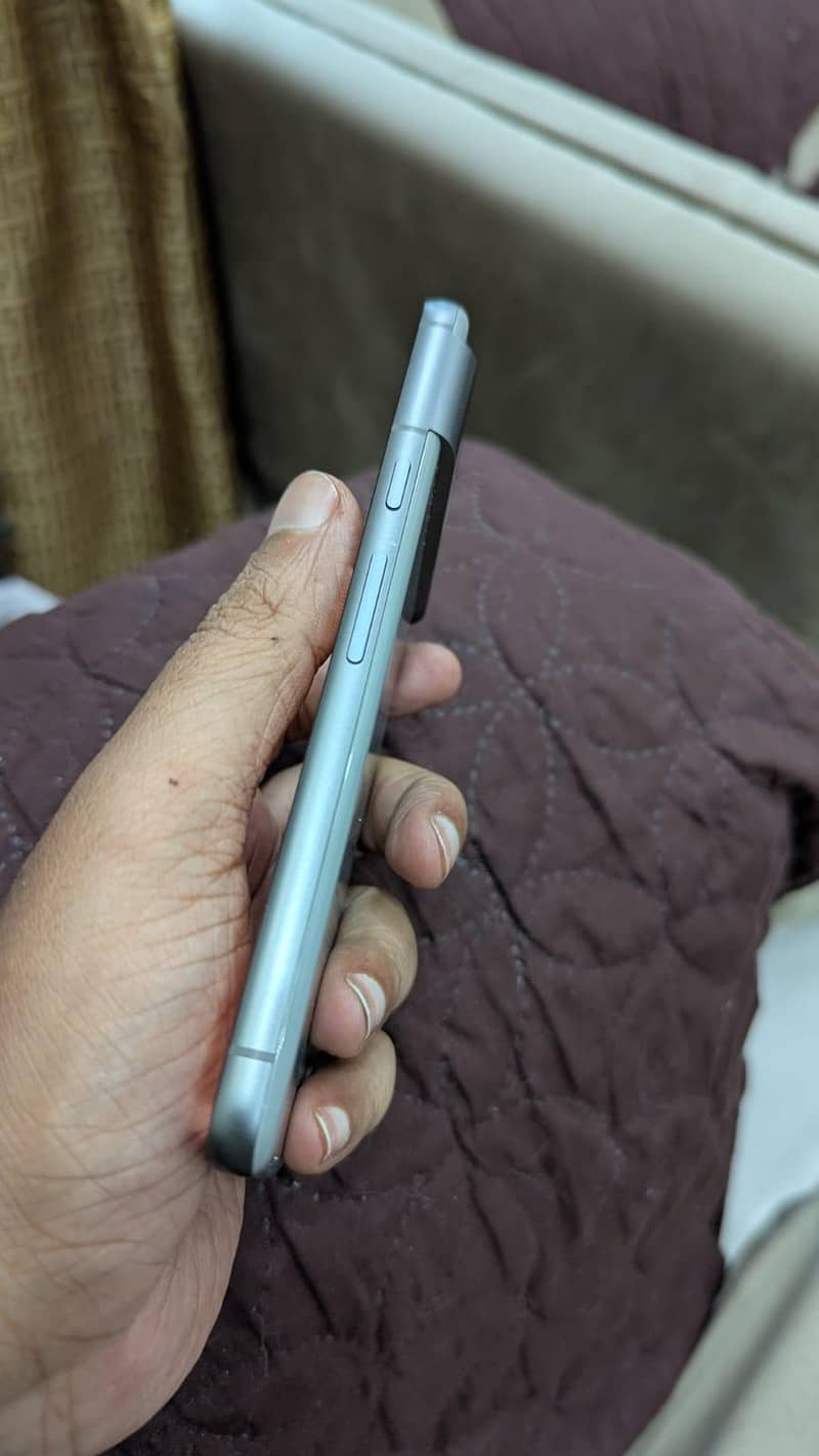 Google Pixel 8 7